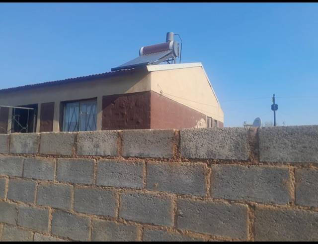 2 BEDROOM HOUSE FOR SALE IN GREENFIELD
